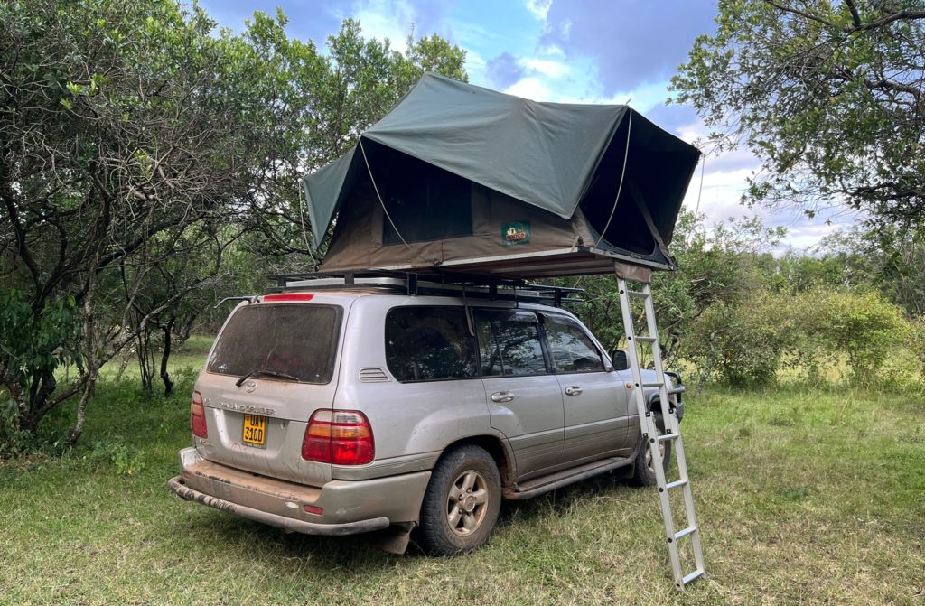 5-seater 4x4 with rooftop tent ideal for self drive camping adventures. Available from US$ 160 per day including gear, excludes fuel