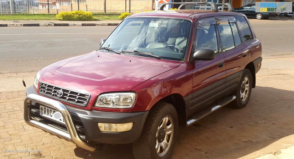 5-door cross-over 4x4 SUV perfect for solo travelers & couples on business or safari adventure. From US$ 60 per day excluding fuel